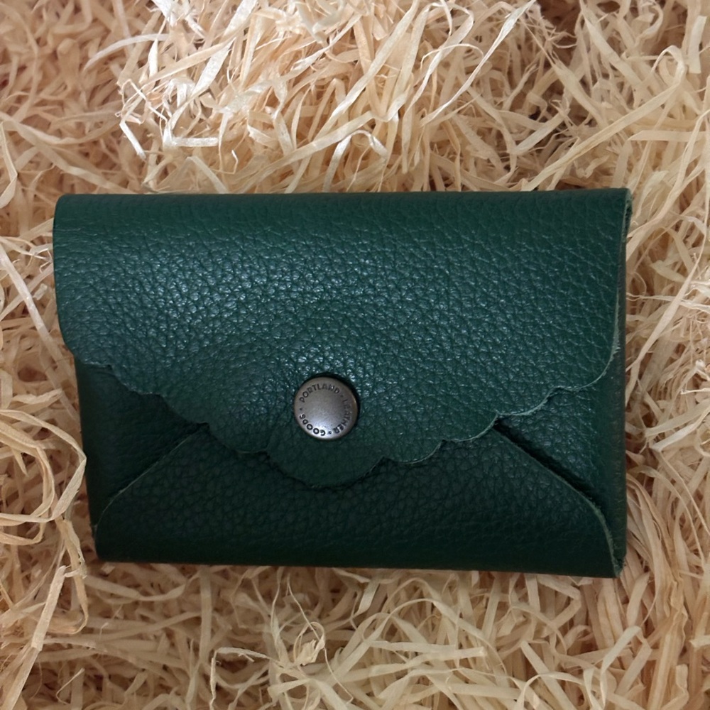 Bacalar green Daisy Plus wallet Portland Leather Goods - Picture 11 of 12